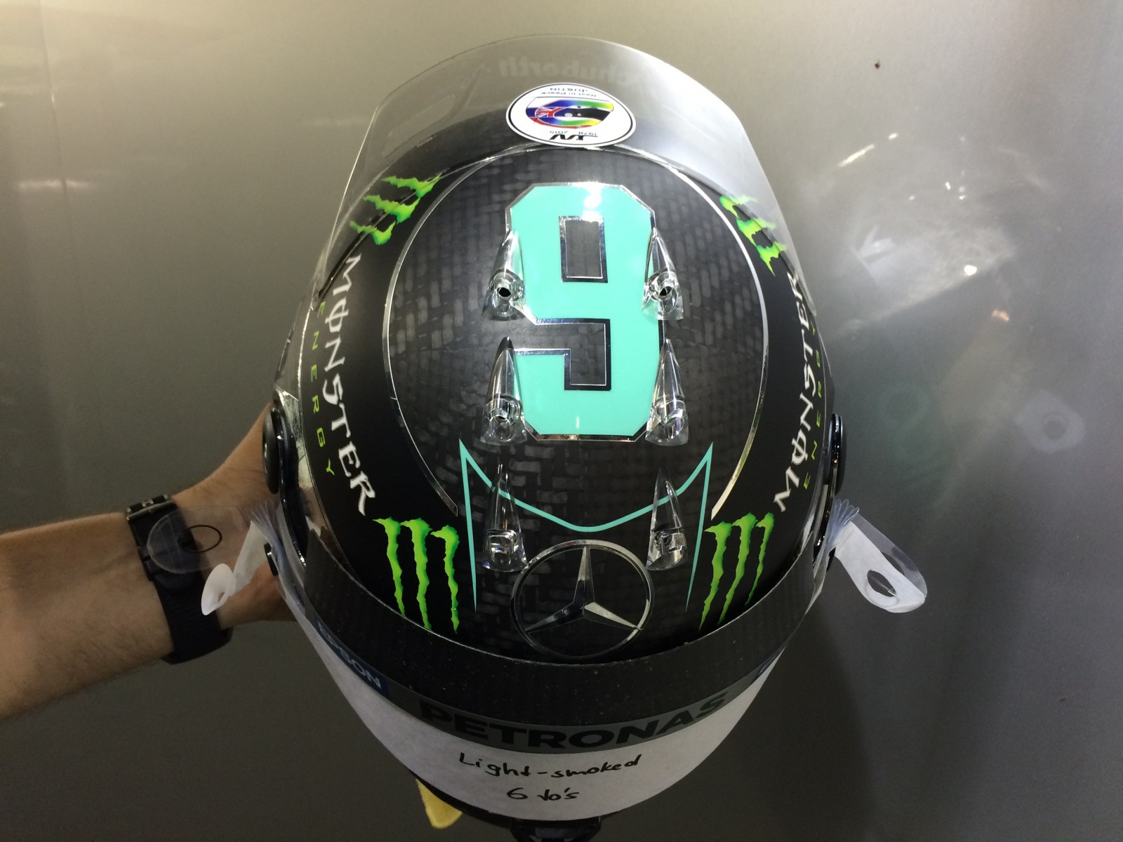 Nico Rosbergs Helm. Copyright: F1-insider.com