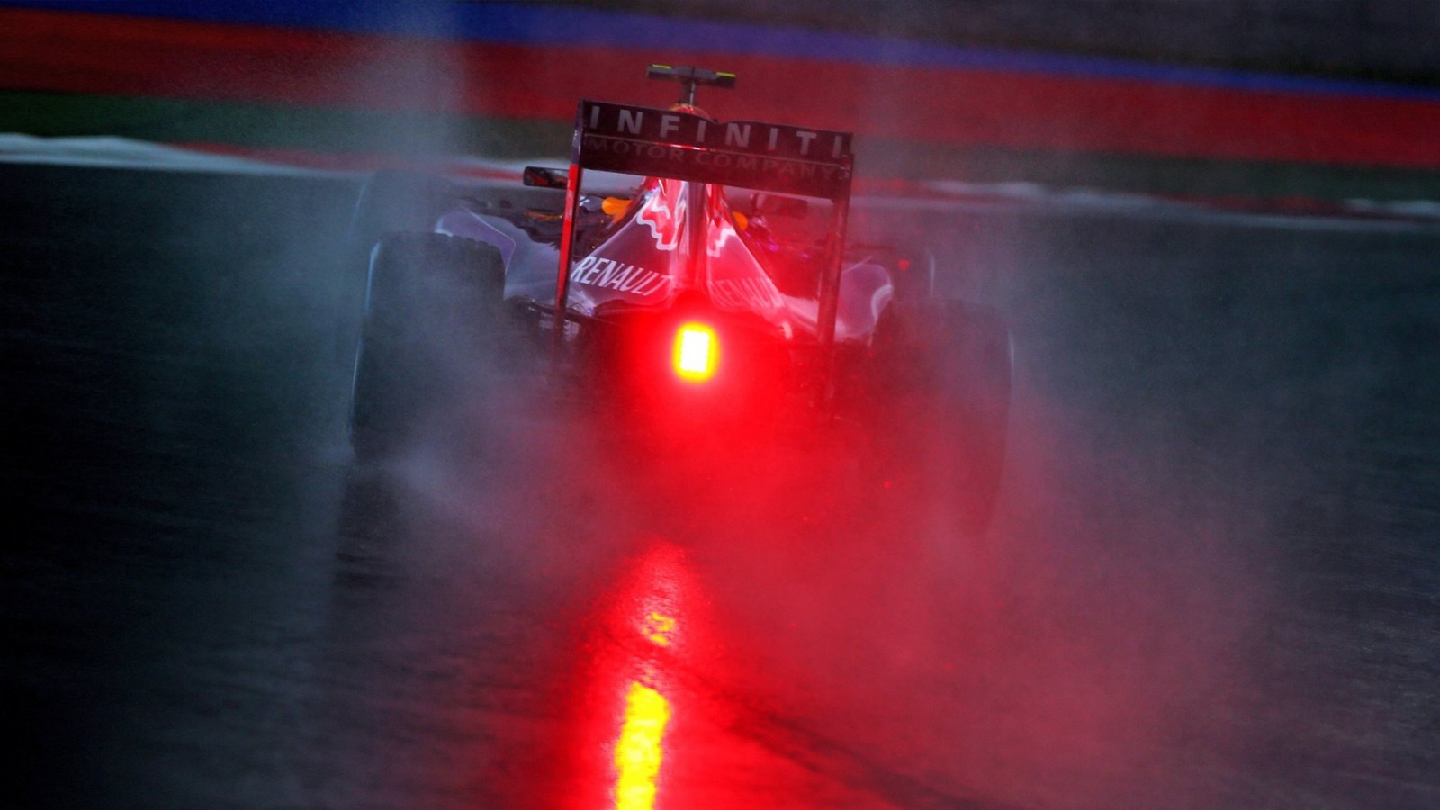 Womit fährt Red Bull 2016? Copyright: Red Bull