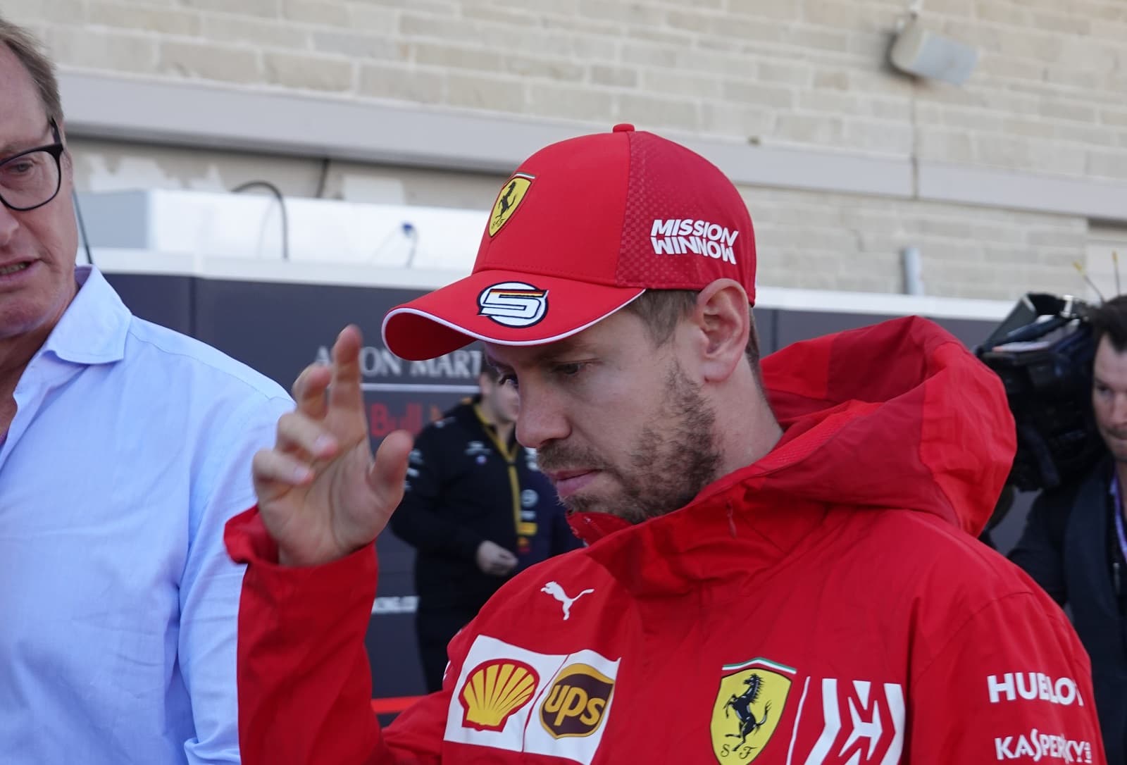 Vettel on Hamilton in Austin