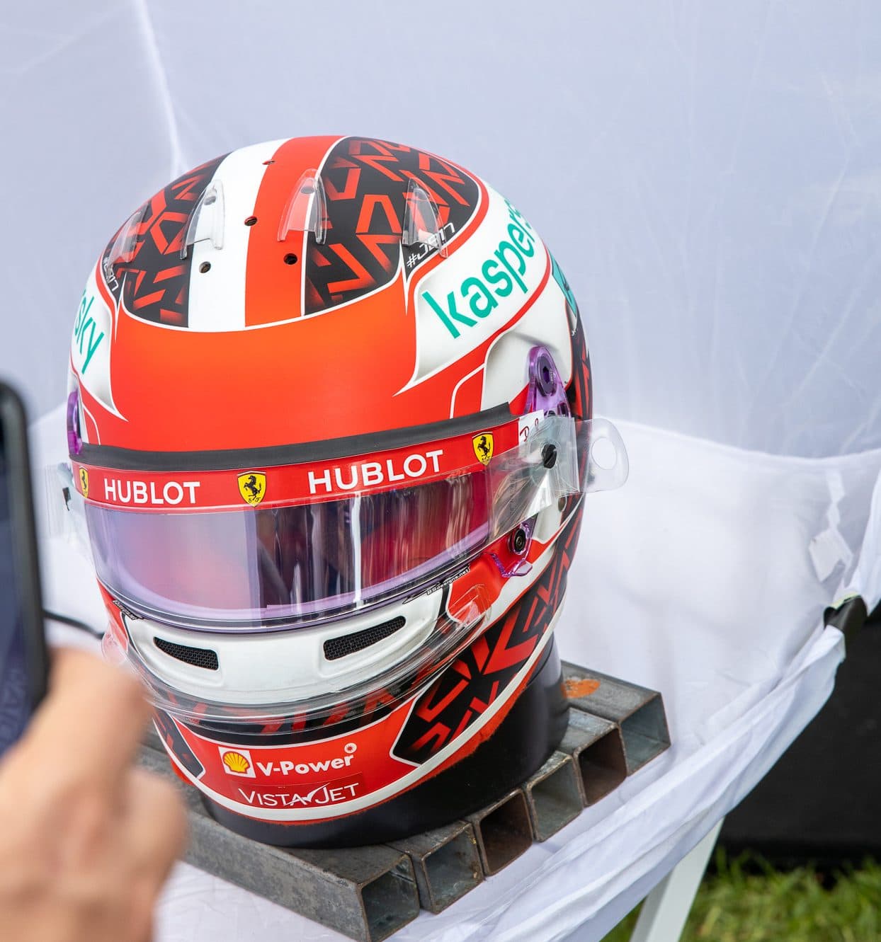 Leclerc Ferrari Formel 1 Melbourne. Credit: F1-Insider.com