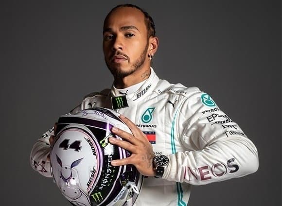 Lewis Hamilton kämpft gegen Rassismus. Credit: Mercedes