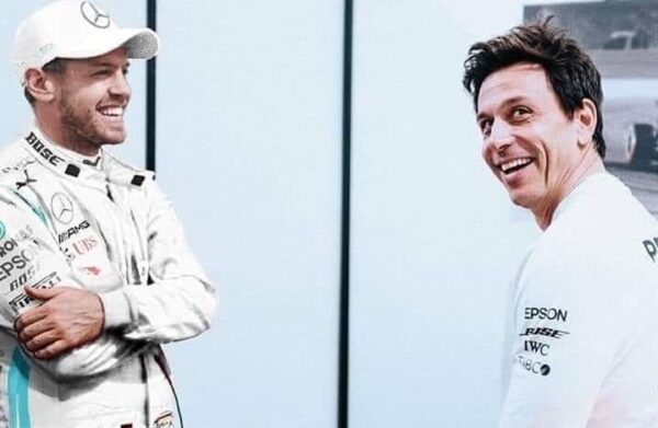 Vettel zu Mercedes? (Montage)