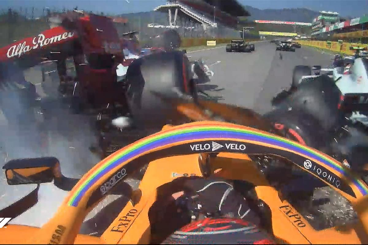 Viele Unfälle und ein Massencrash sorgen für zwei Rennunterbrechungen. Credit: F1 TV