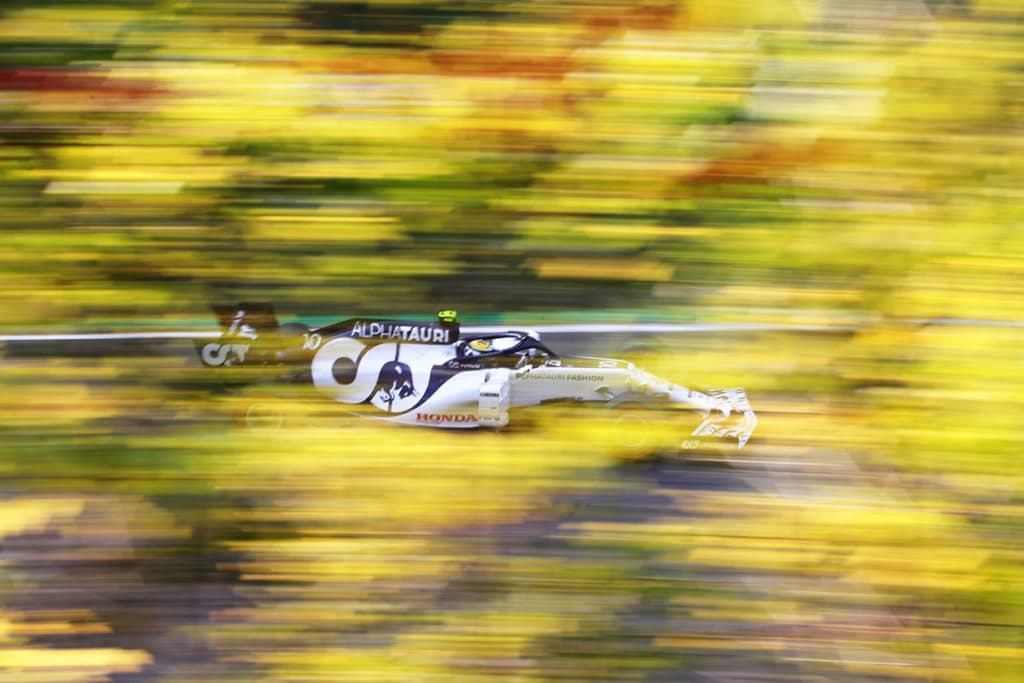 Bottas auf Pole Pierre Gasly auf Platz 4. Credit: Alpha Tauri