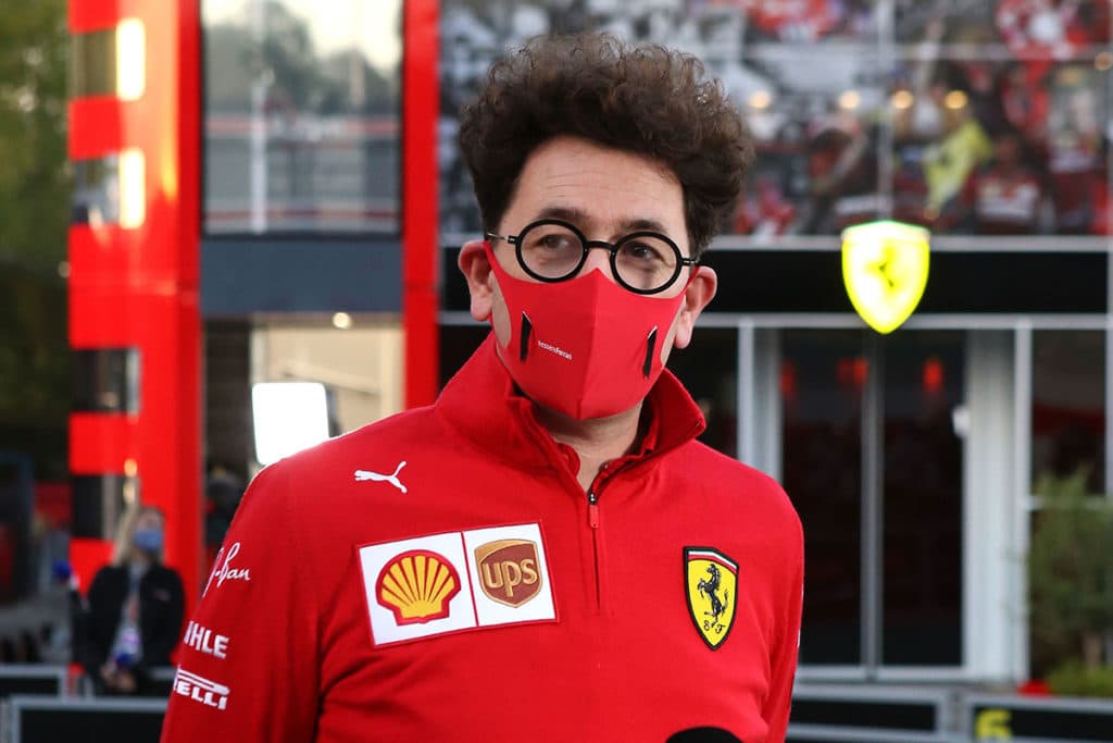 Ferrari-Teamchef Mattia Binotto stimmt im Motorenstreit einem Kompromiss zu
