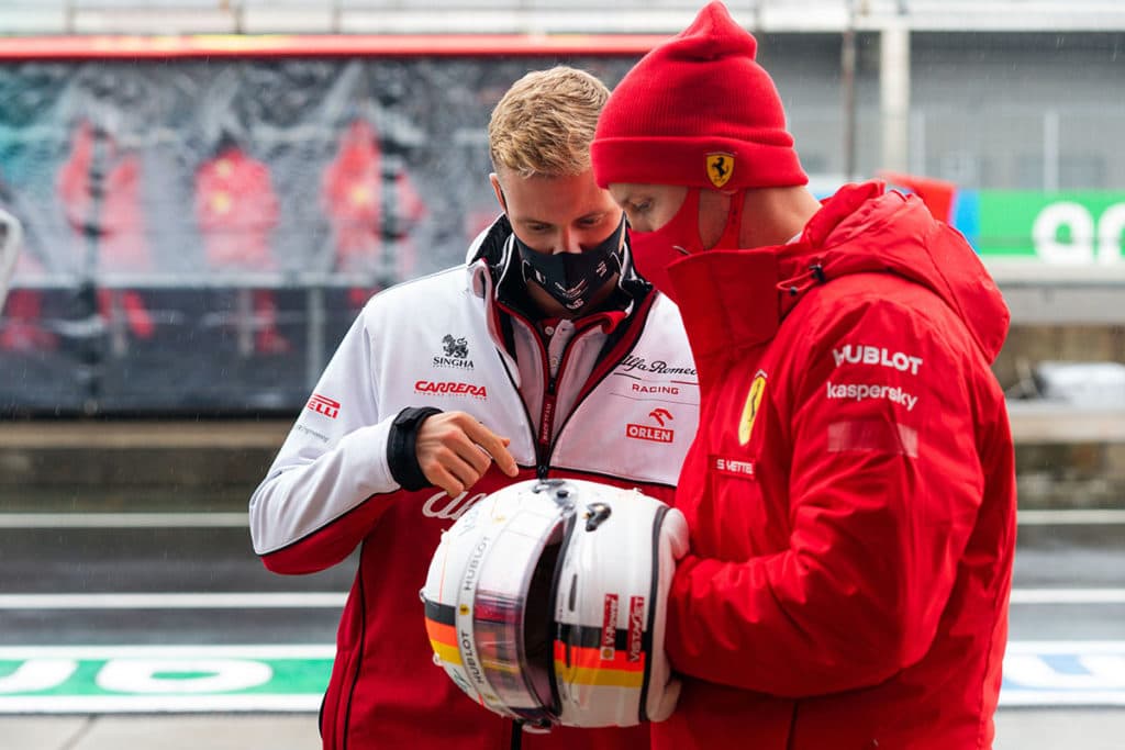 Sebastian Vettel mit Mick Schumacher beim Eifel Grand Prix 2020 Credit: @Scuderia Ferrari Press Office
