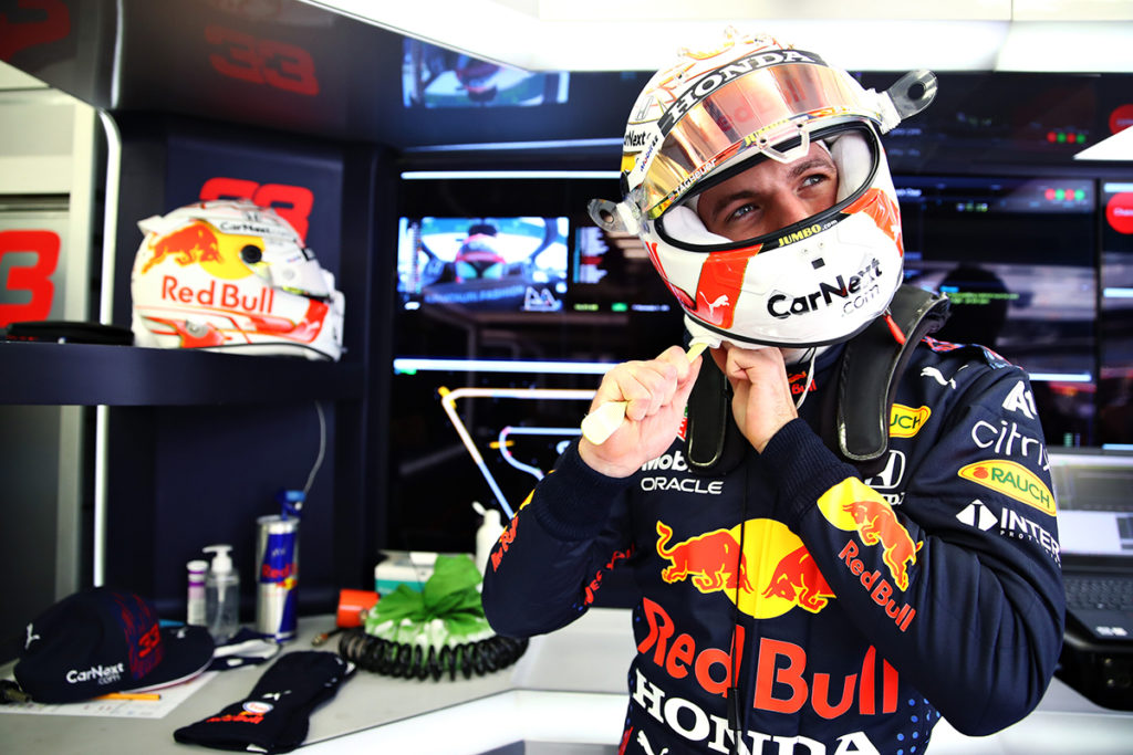 Formel 1 Max Verstappen Red Bull Bahrain FP1 Box