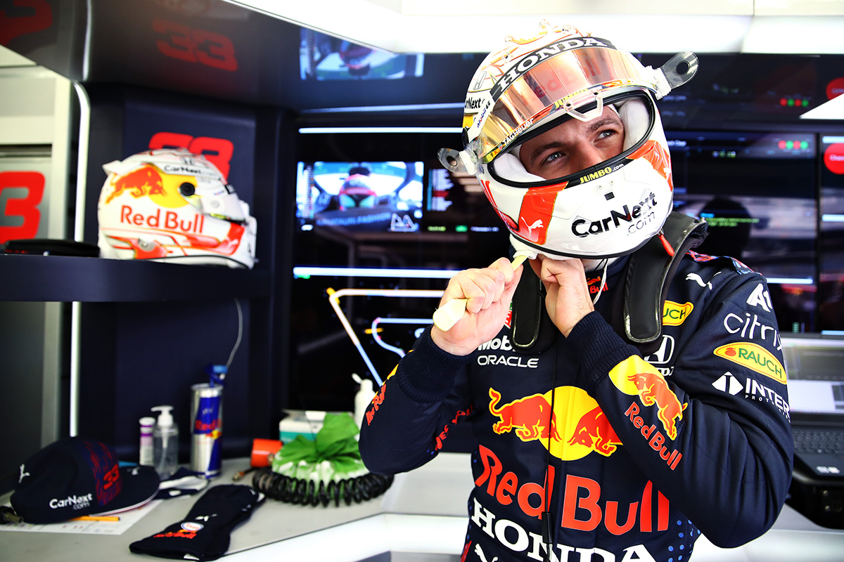 Formel 1 Max Verstappen Red Bull Bahrain FP1 Box