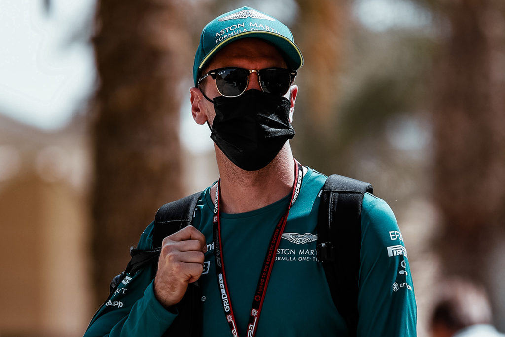 Formel 1 Sebastian Vettel Aston Martin Bahrain GP 2021