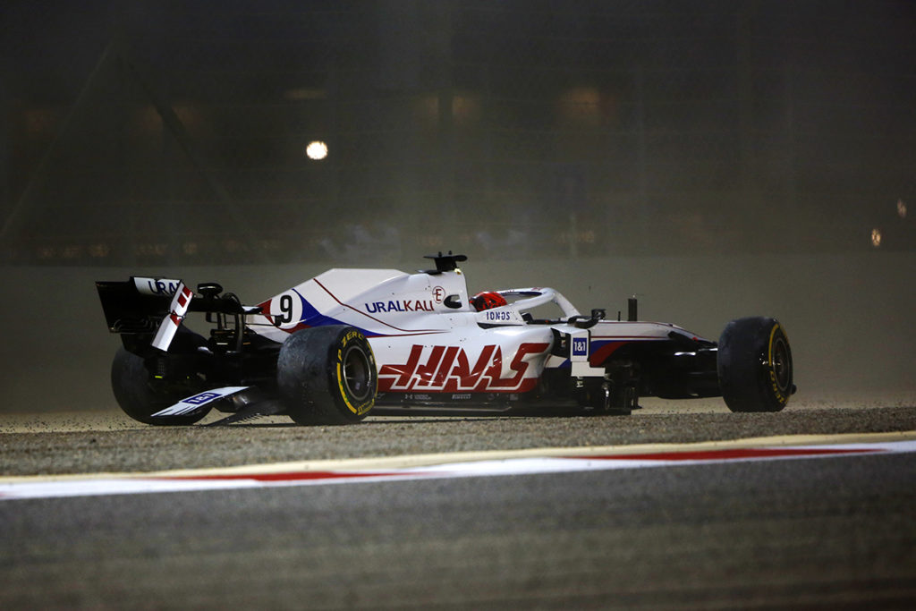 Formel 1 Nikita Mazepin Crash Bahrain GP 2021