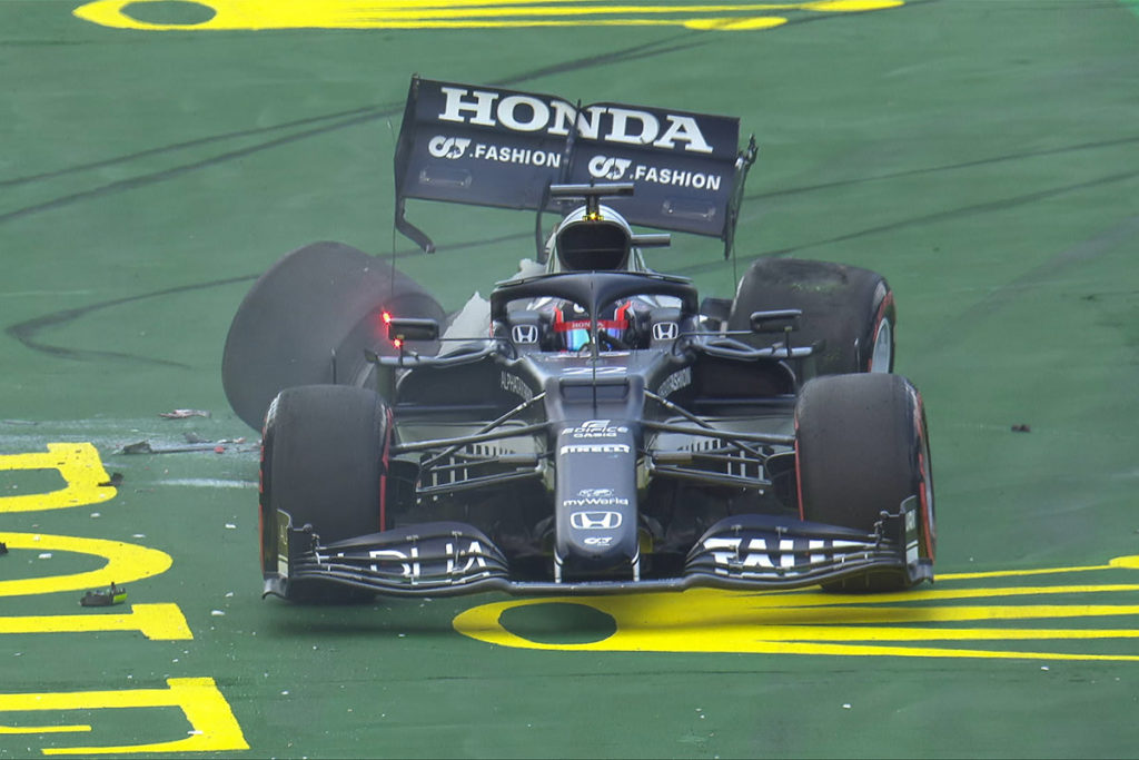 Formel 1 Yuki Tsunoda Imola GP Crash 2021