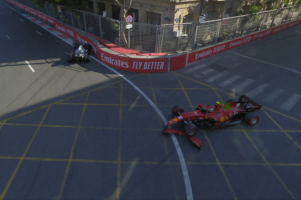 Formel 1 Tsunoda Sainz Crash Aserbaidschan GP 2021 Quali