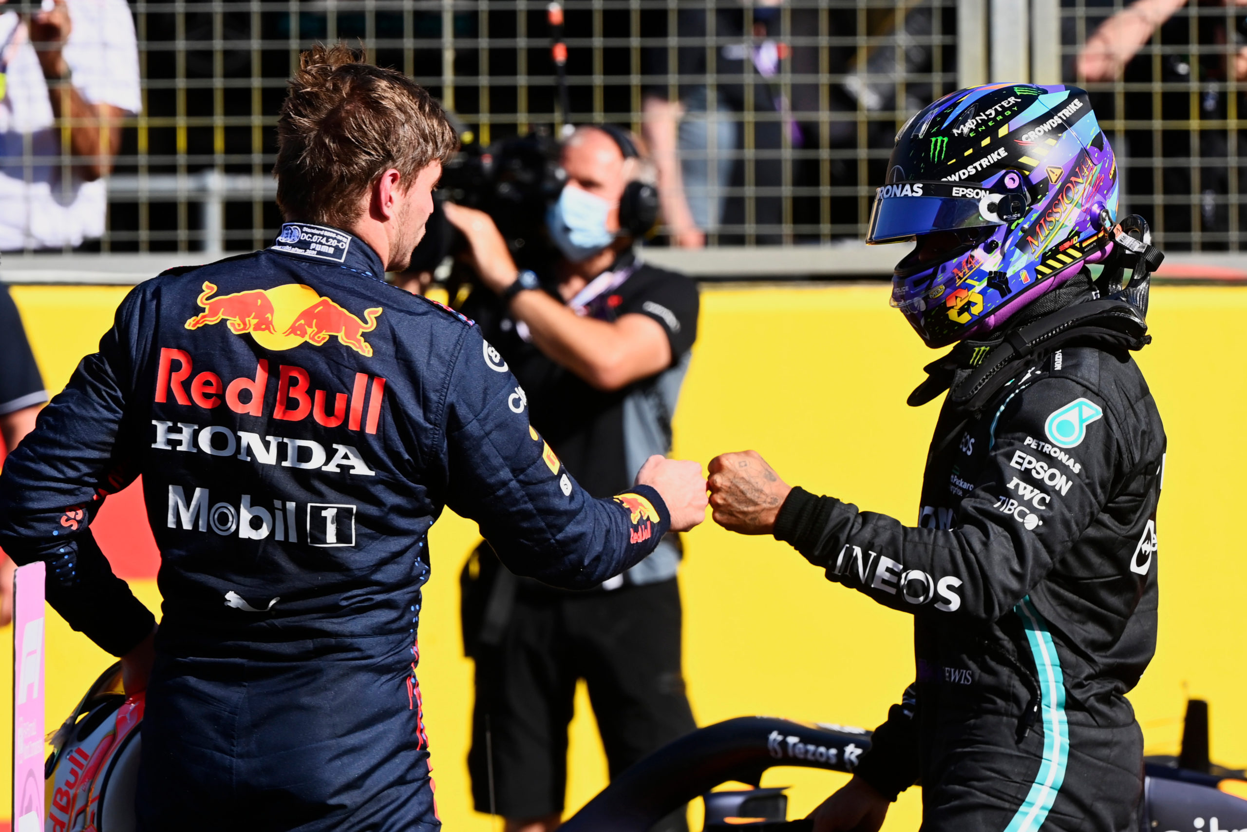 Formel 1 Max Verstappen Lewis Hamilton Red Bull Mercedes Silverstone 2021