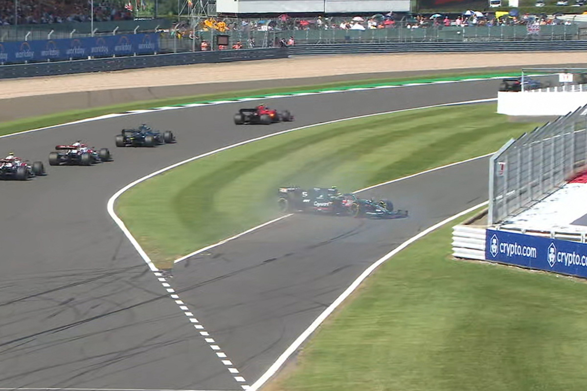 Formel 1 Sebastian Vettel dreher Silverstone 2021