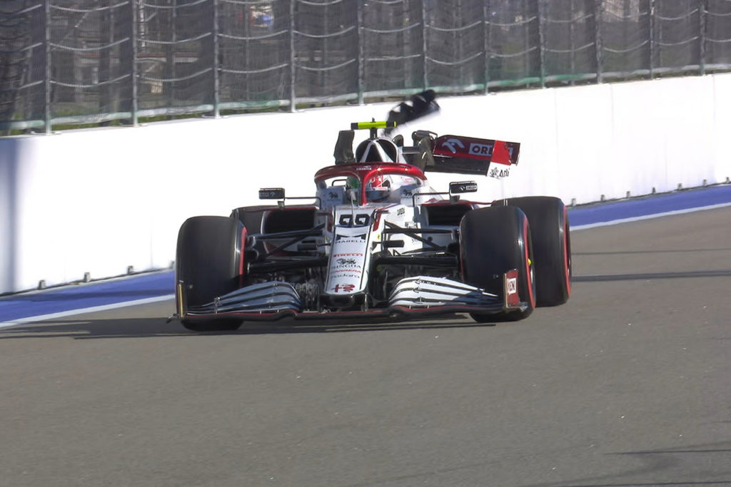 Formel 1 Giovinazzi Alfa Romeo Sotschi Russland Crash FP2