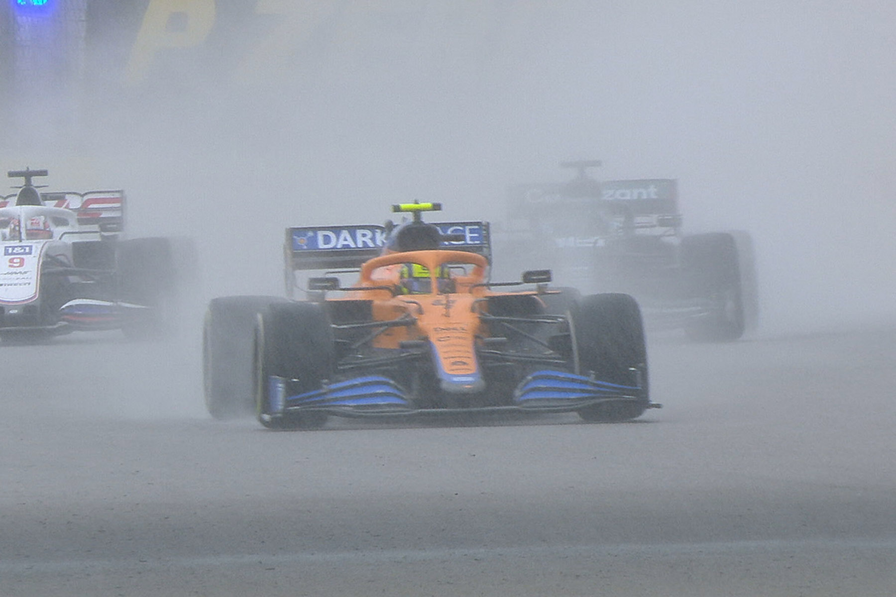 Formel 1 Norris McLaren Regen Russland Sotschi