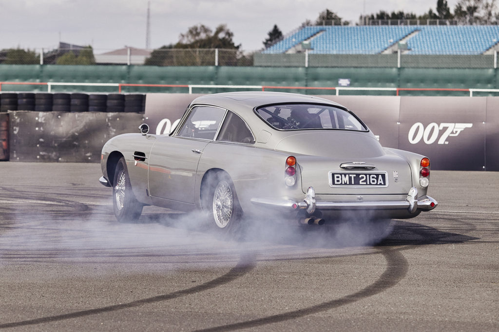 Formel 1 Sebastian Vettel Aston Martin 007 PR Event