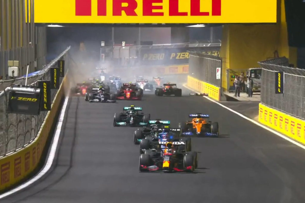 Formel 1 Saudi Arabien Re Start Crash 2021