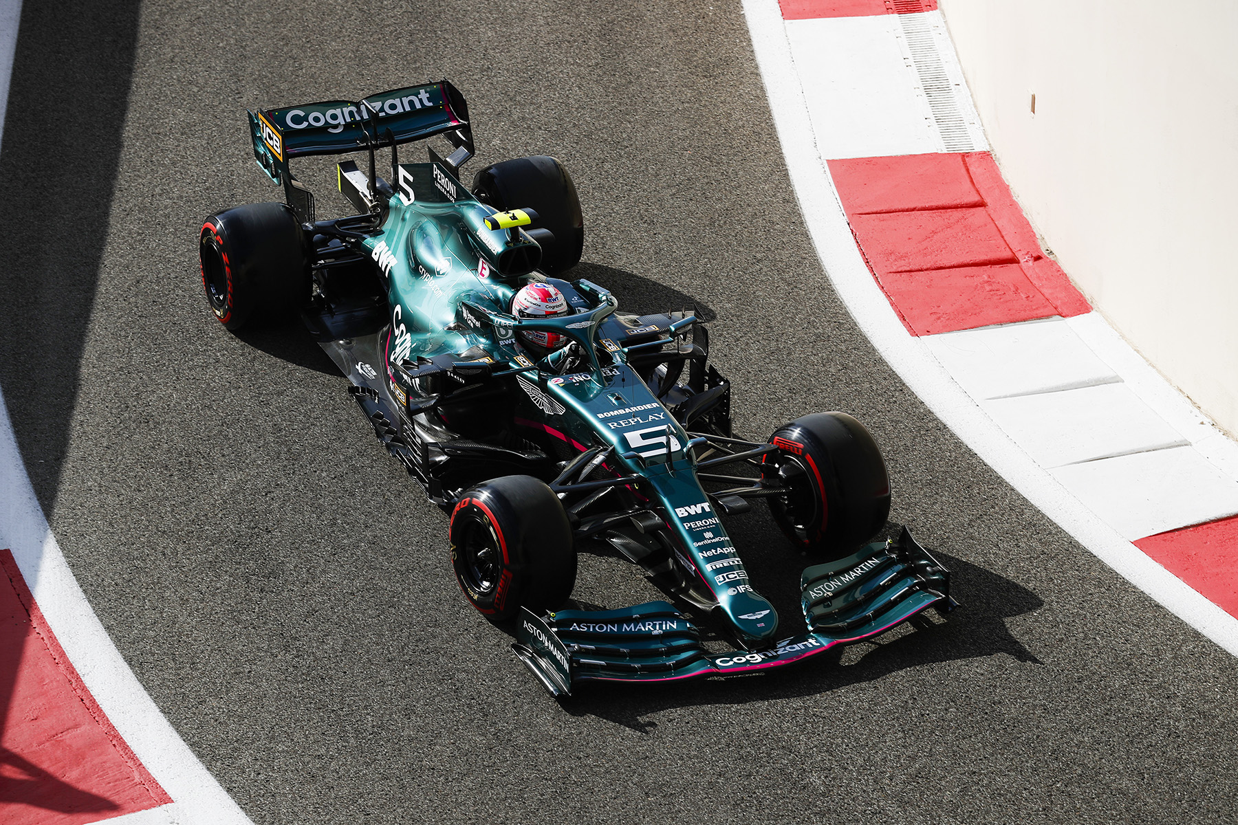 Formel 1 Sebastian Vettel Aston Martin Abu Dhabi GP 2021 FP1