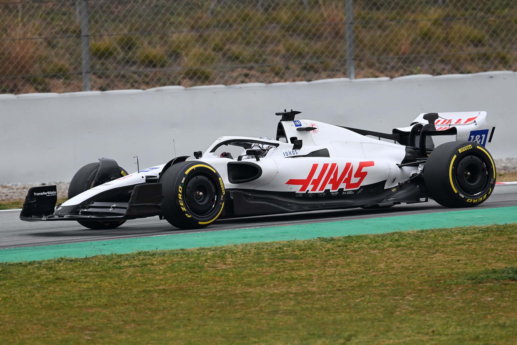 Formel 1 Haas ohne Sponsor Uralkali Barcelona Test 2022