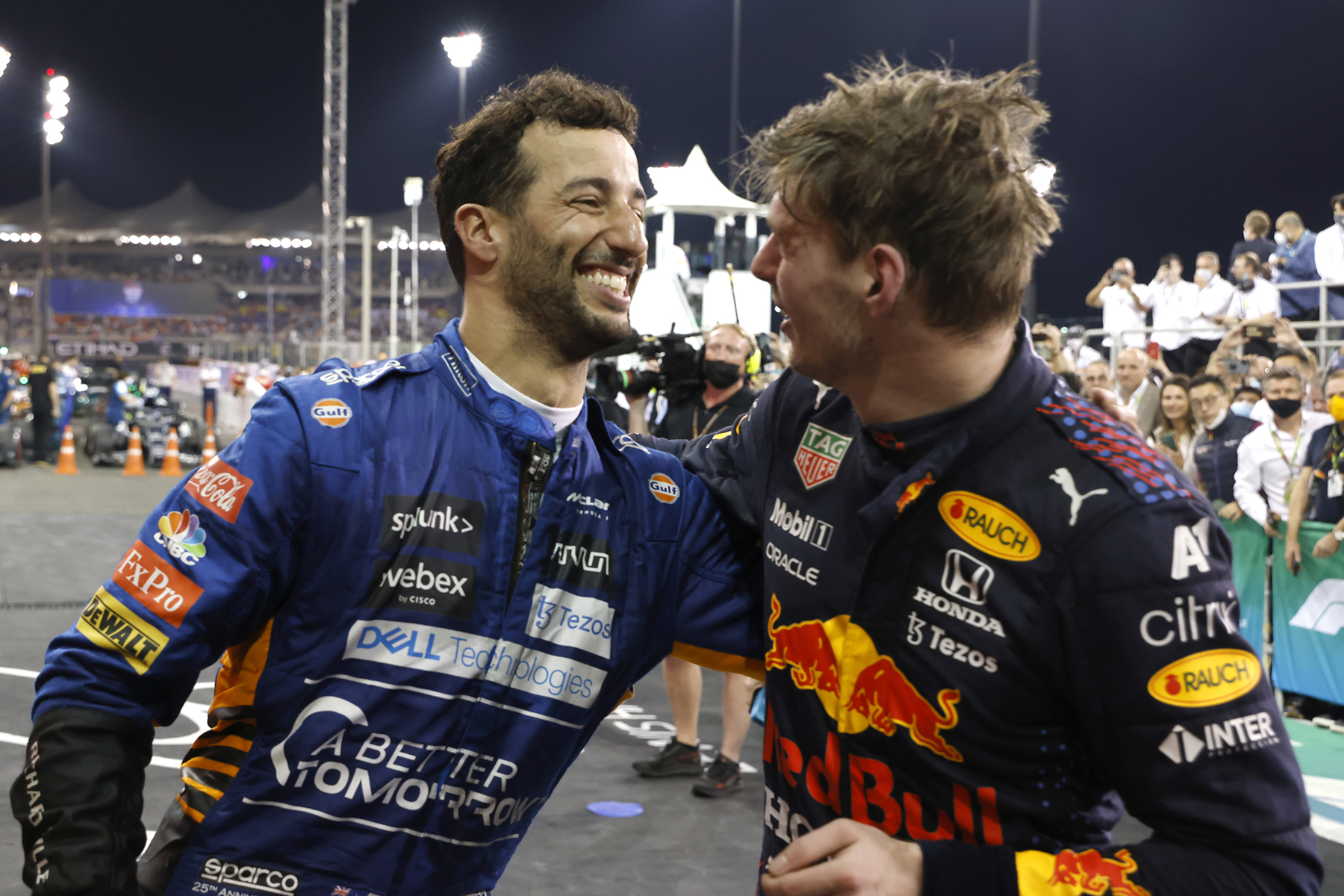 Formel 1 Daniel Ricciardo und Max Verstappen. Credit: McLaren