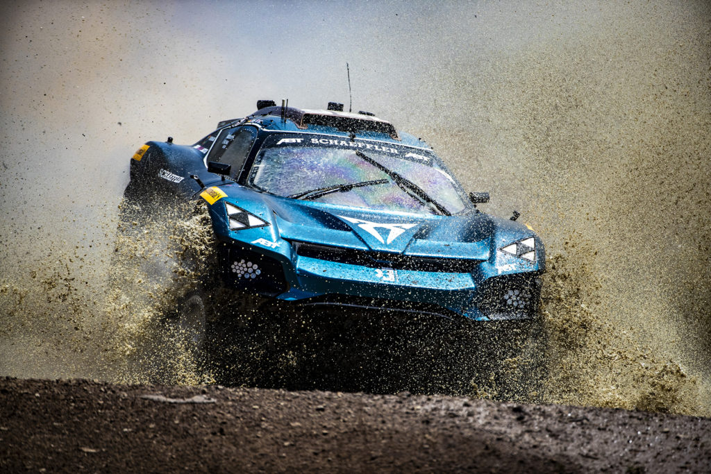 Jutta Kleinschmidt (GER) / Nasser Al-Attiyah (QAT), Abt Cupra XE. Credit: Extreme E 2022