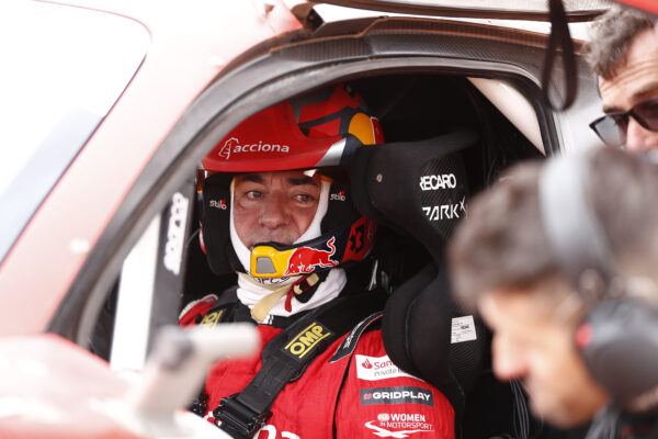 Extreme E Carlos Sainz. Credit: LAT/Extreme E