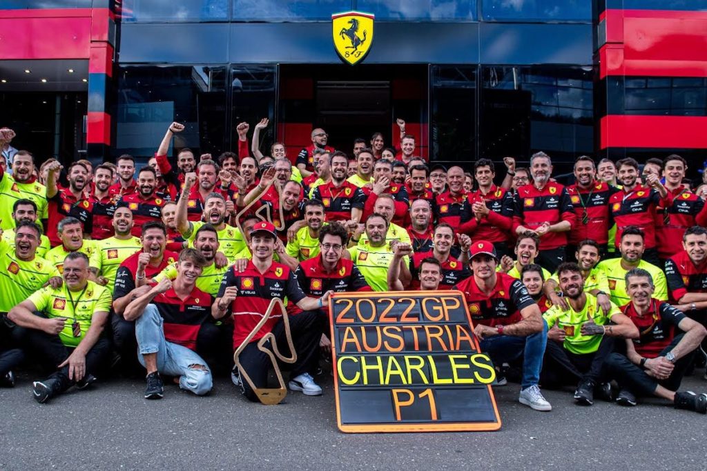 Formel 1 Charles Leclerc Carlos Sainz Ferrari Spielberg 2022