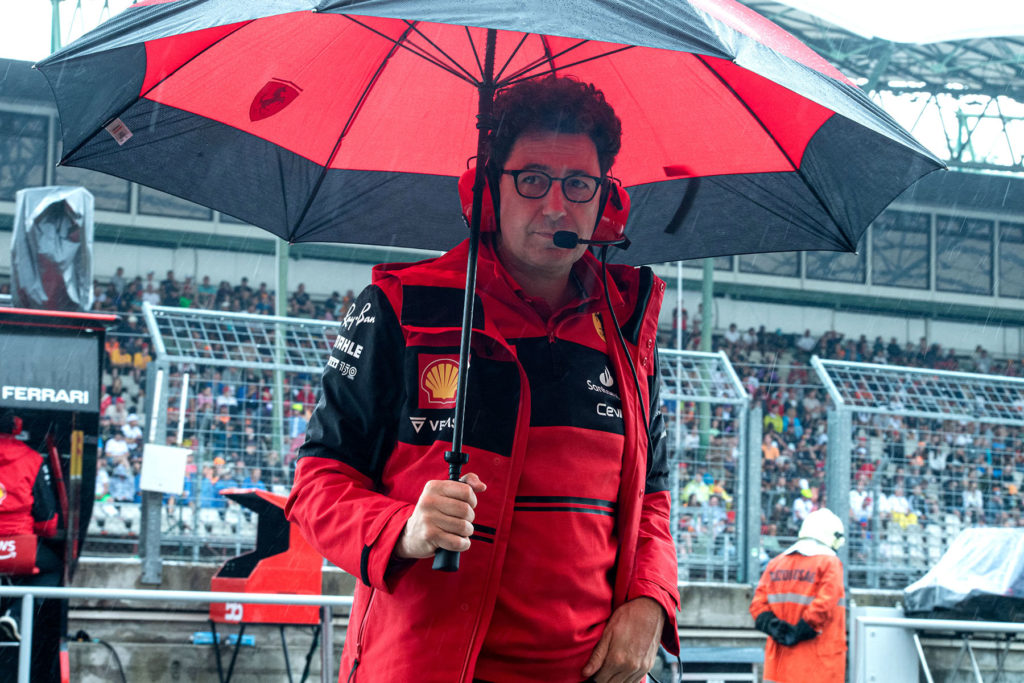 Formel 1 Mattia Binotto Ferrari Teamchef Ungarn 2022