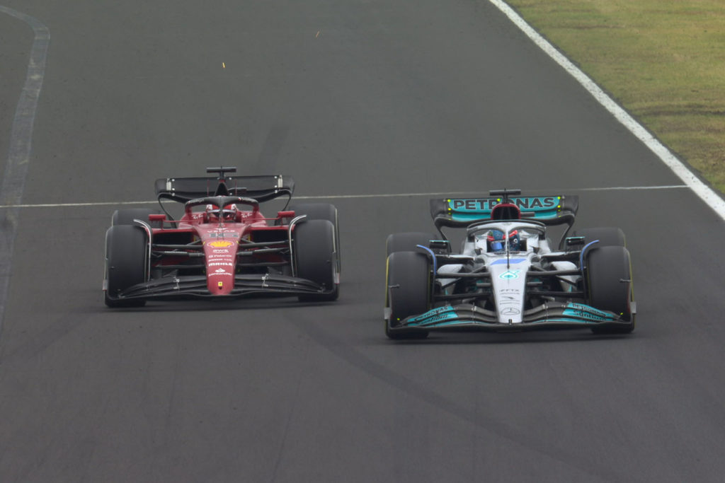 Formel 1 Russell Mercedes Leclerc Ferrari Ungarn 2022