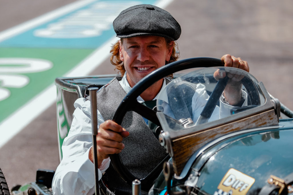 Formel 1 Vettel Aston Martin Oldtimer TT1 2022
