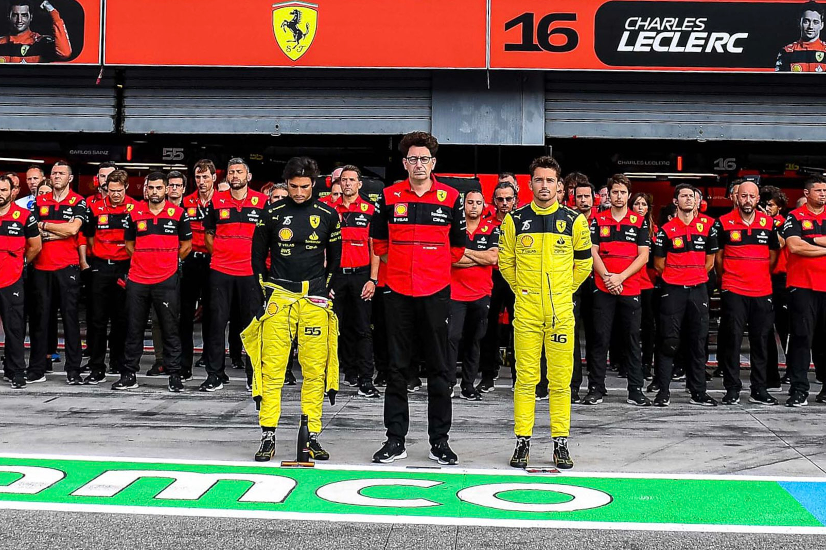 Formel 1 Carlos Sainz Mattia Binotto Charles Leclerc Ferrari Monza Italien GP 2022
