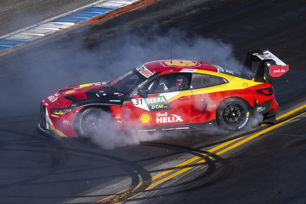 DTM Sheldon van der Linde Meister 2022