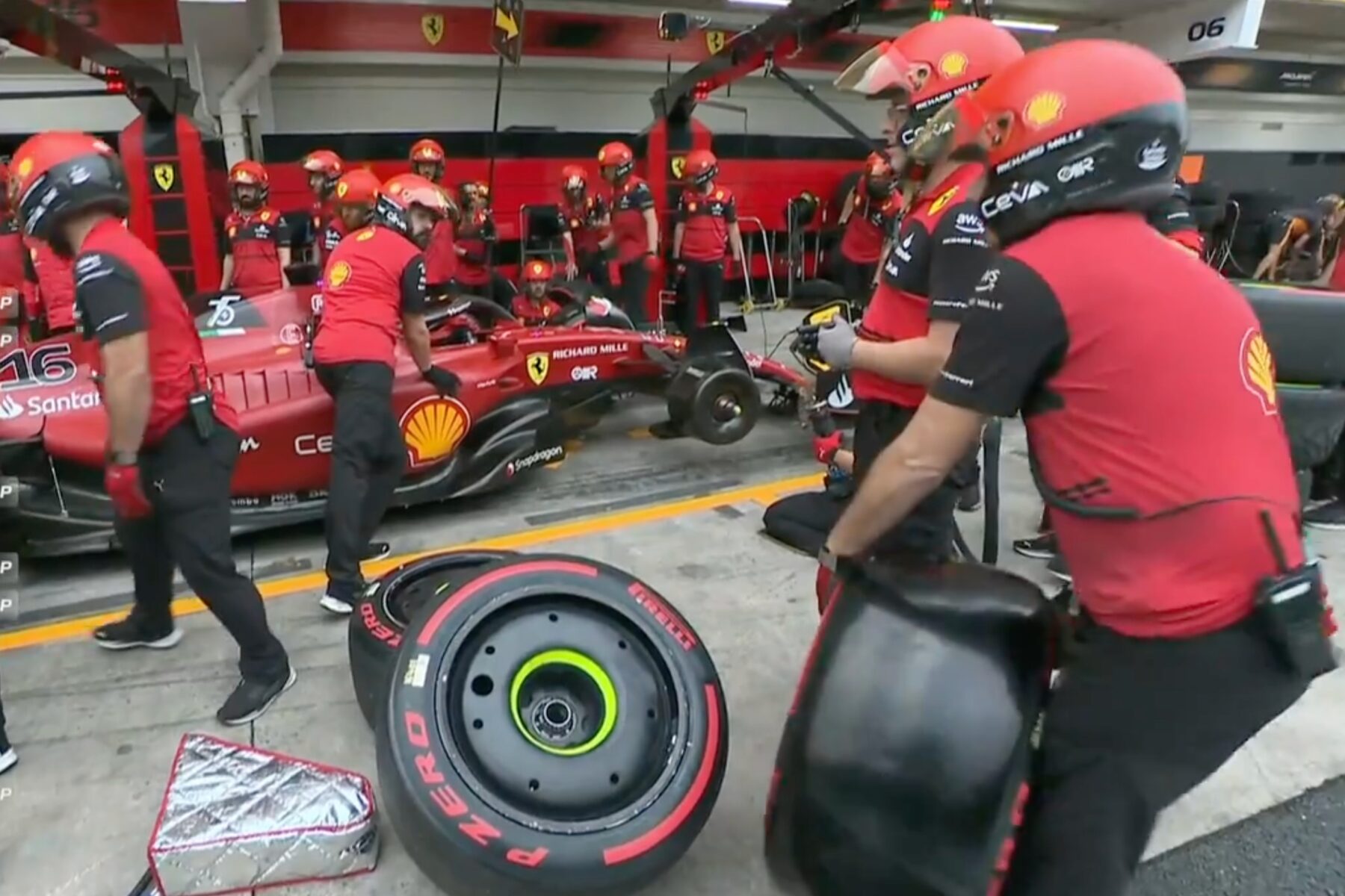 Formel 1 Charles Leclerc Ferrari Brasilien 2022