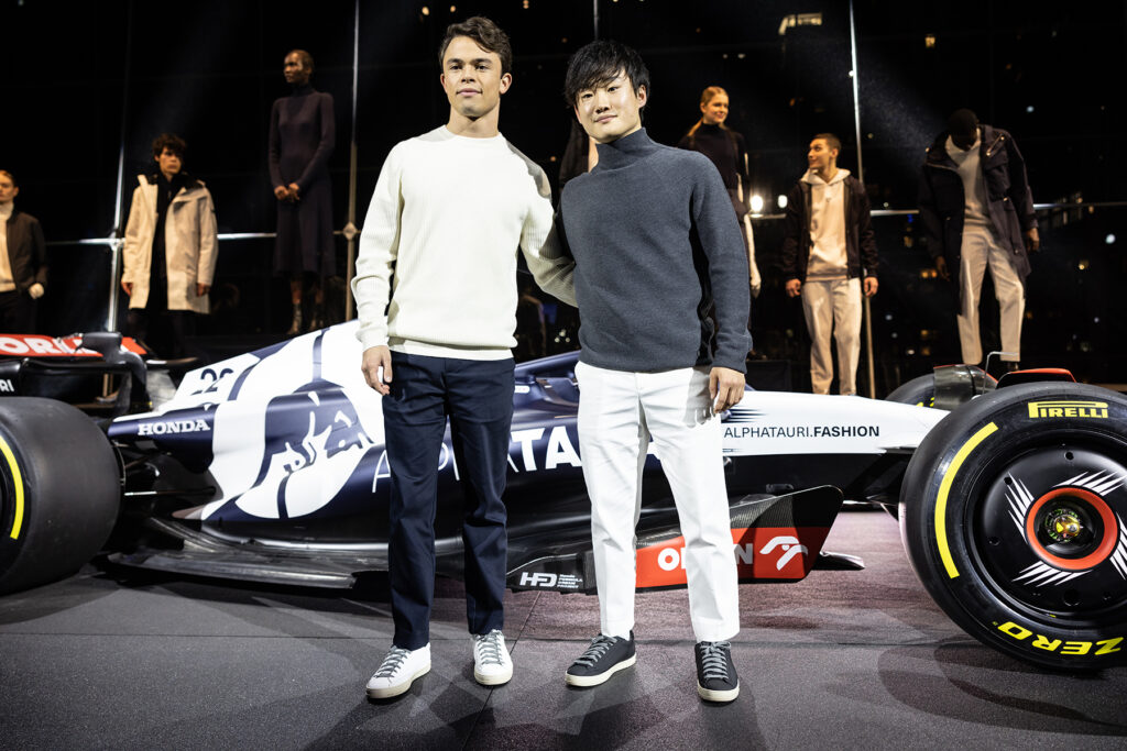 Formel 1 Scuderia AlphaTauri AT04 2023 Präsentation Tsunoda de Vries