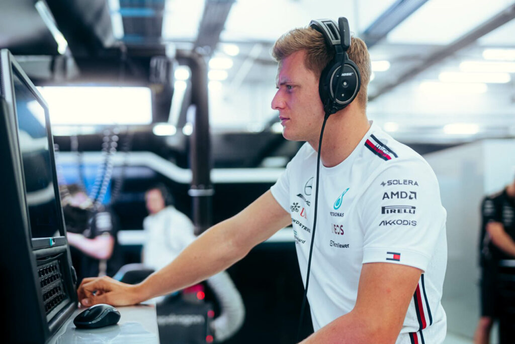 Formel 1 Mick Schumacher Mercedes Bahrain GP 2023