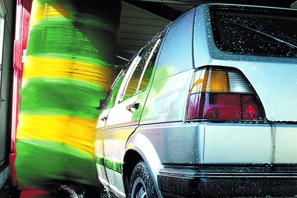 Auto Reinigung Frühling Winter 2023