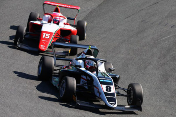 Formel 1 Carrie Schreiner. Credit: F1 Academy Limited