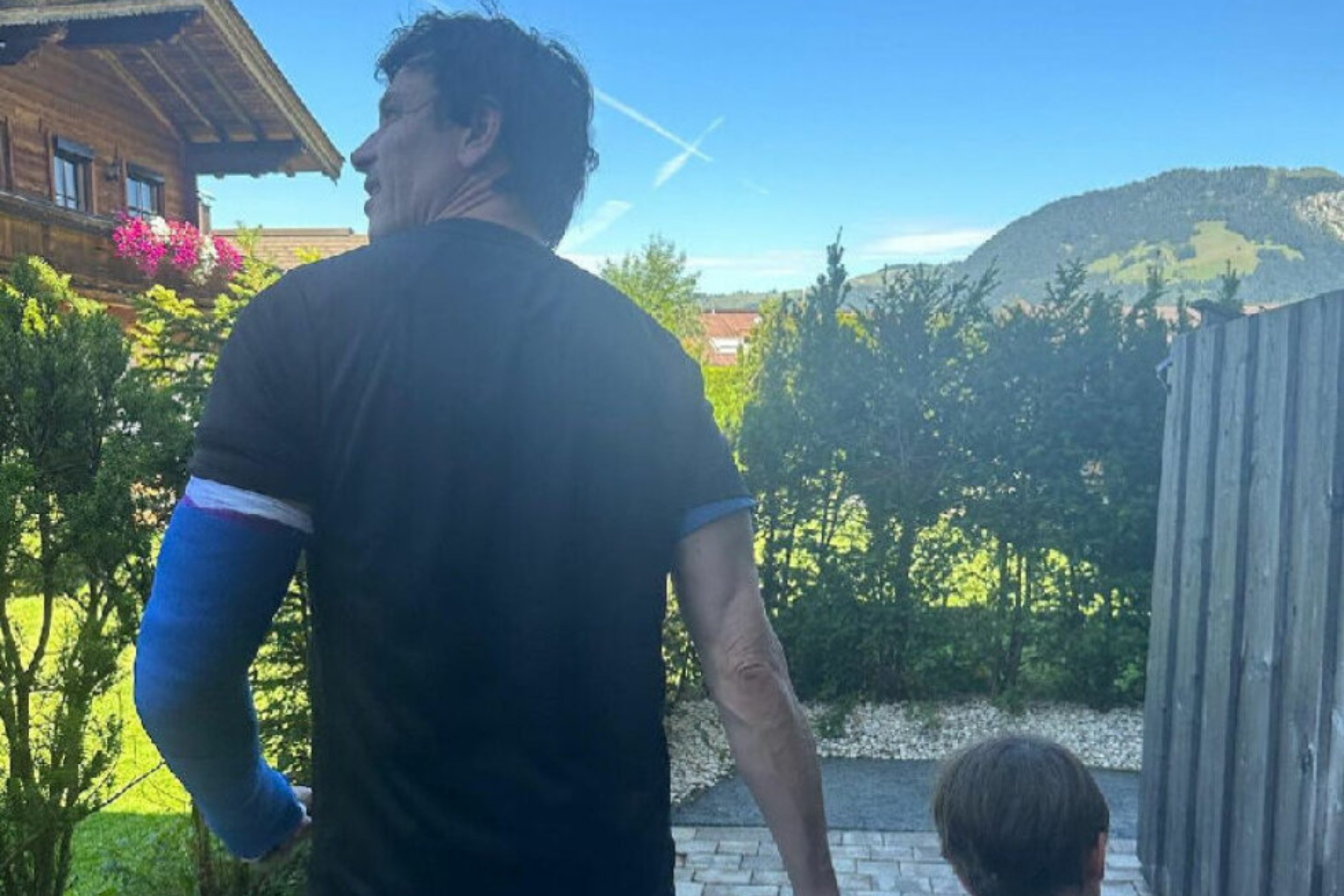 Formel 1 Toto Wolff Mercedes Arm Verletzung 2023