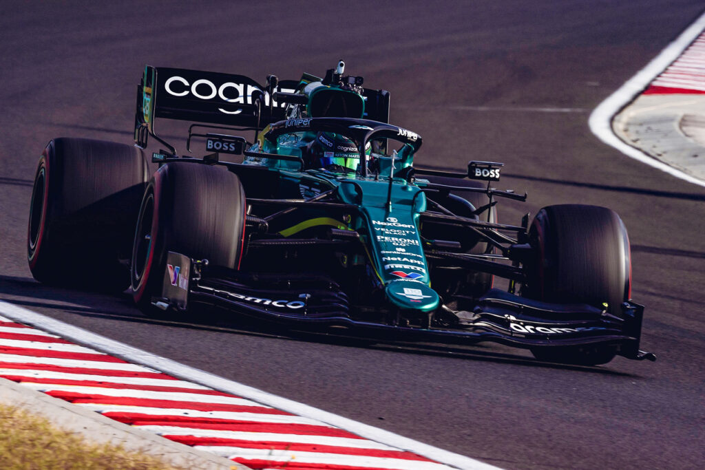 Formel 1 Jessica Hawkins Aston Martin Test 2023