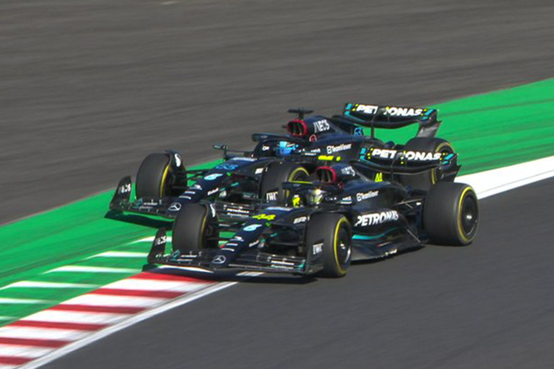 Formel 1 Suzuka Lewis Hamilton und George Russell 2023