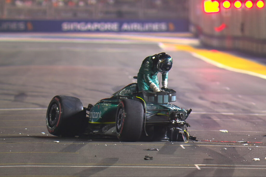 Formel 1 Stroll Crash Aston Martin Singapur 2023