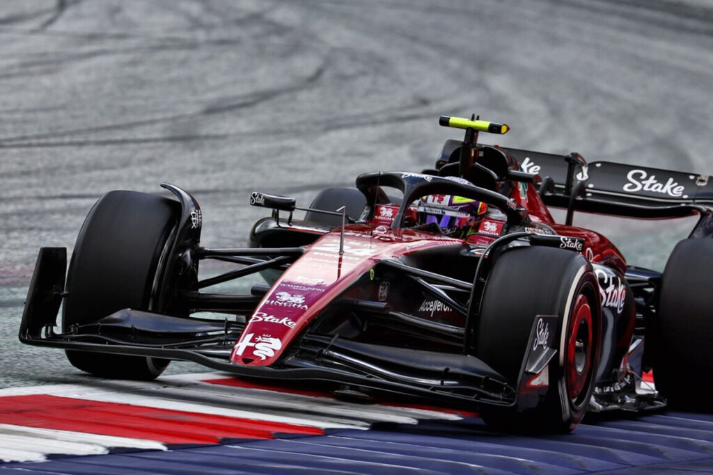 Formel 1 Zhou Guanyu Alfa Romeo 2023