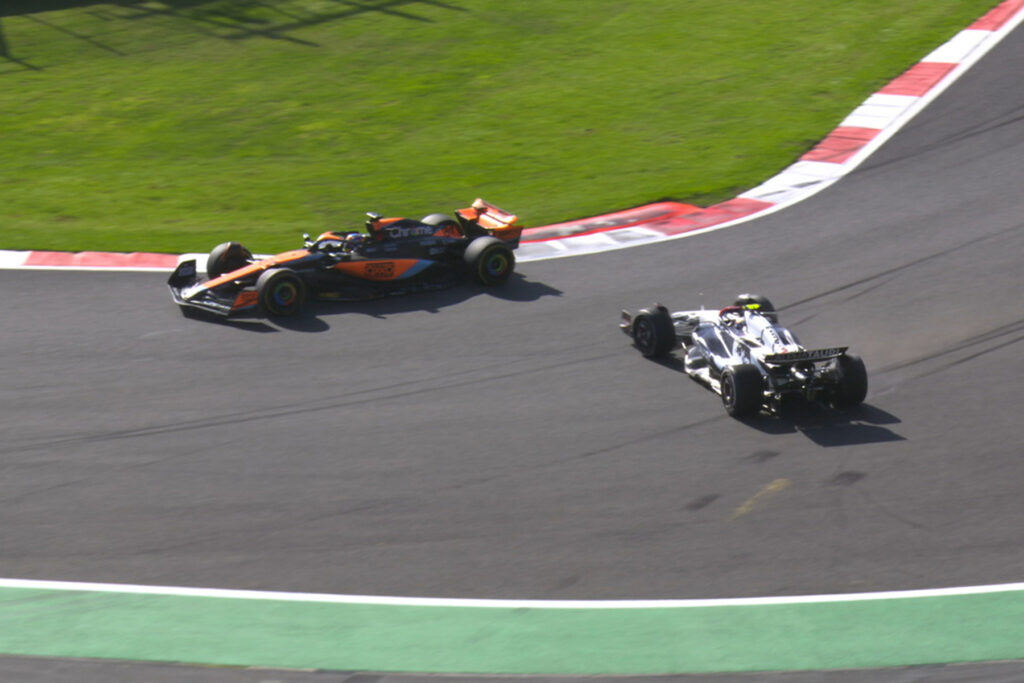 Formel 1 Tsunoda Piastri Crash Mexiko 2023