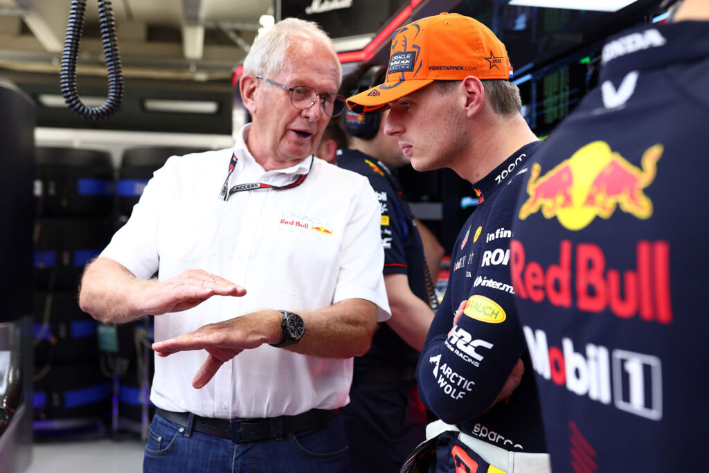 Formel 1 Dr. Helmut Marko mit Max Verstappen Red Bull 2023