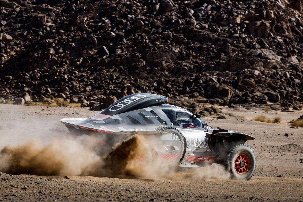 24h Dakar Carlos Sainz/Lucas Cruz. Credit: Audi