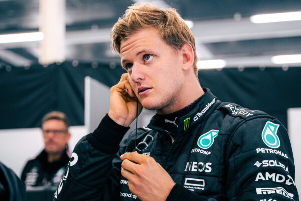 Formel 1 Mick Schumacher Mercedes 2023