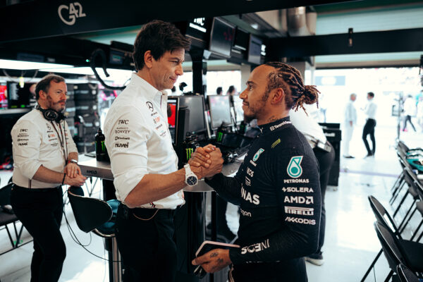 Formel 1 Toto Wolff Lewis Hamilton Mercedes 2023