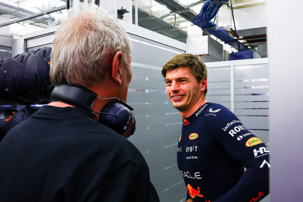 Formel 1 Dr. Helmut Marko und Max Verstappen Red Bull Bahrain 2024