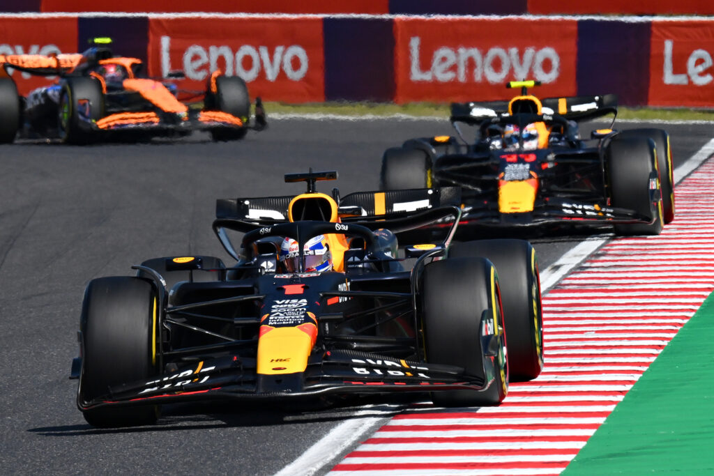 Formel 1 Max Verstappen vor Sergio Perez Red Bull Suzuka 2024